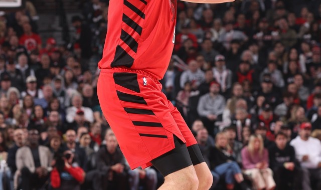 开云体育官方网站-拓记：魔兽训练时三分很准但比赛中不投 克林根可是真练出来了