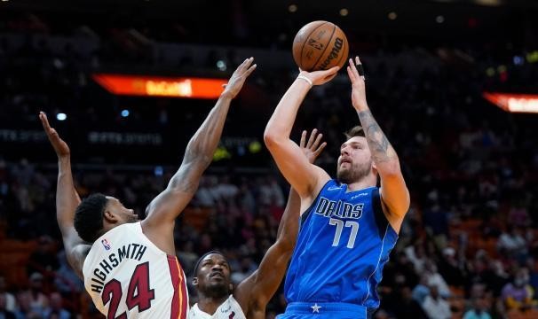 独行侠再度完成大逆转 新援首秀是否达到预期？